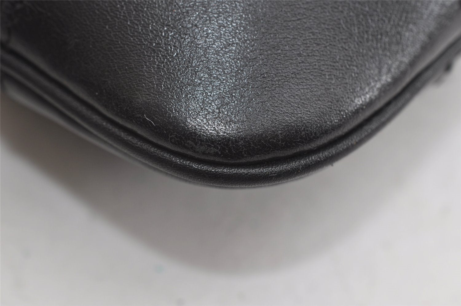 Authentic GUCCI Animalier Tiger Shoulder Bag Suede Leather 0014113 Black 9278I