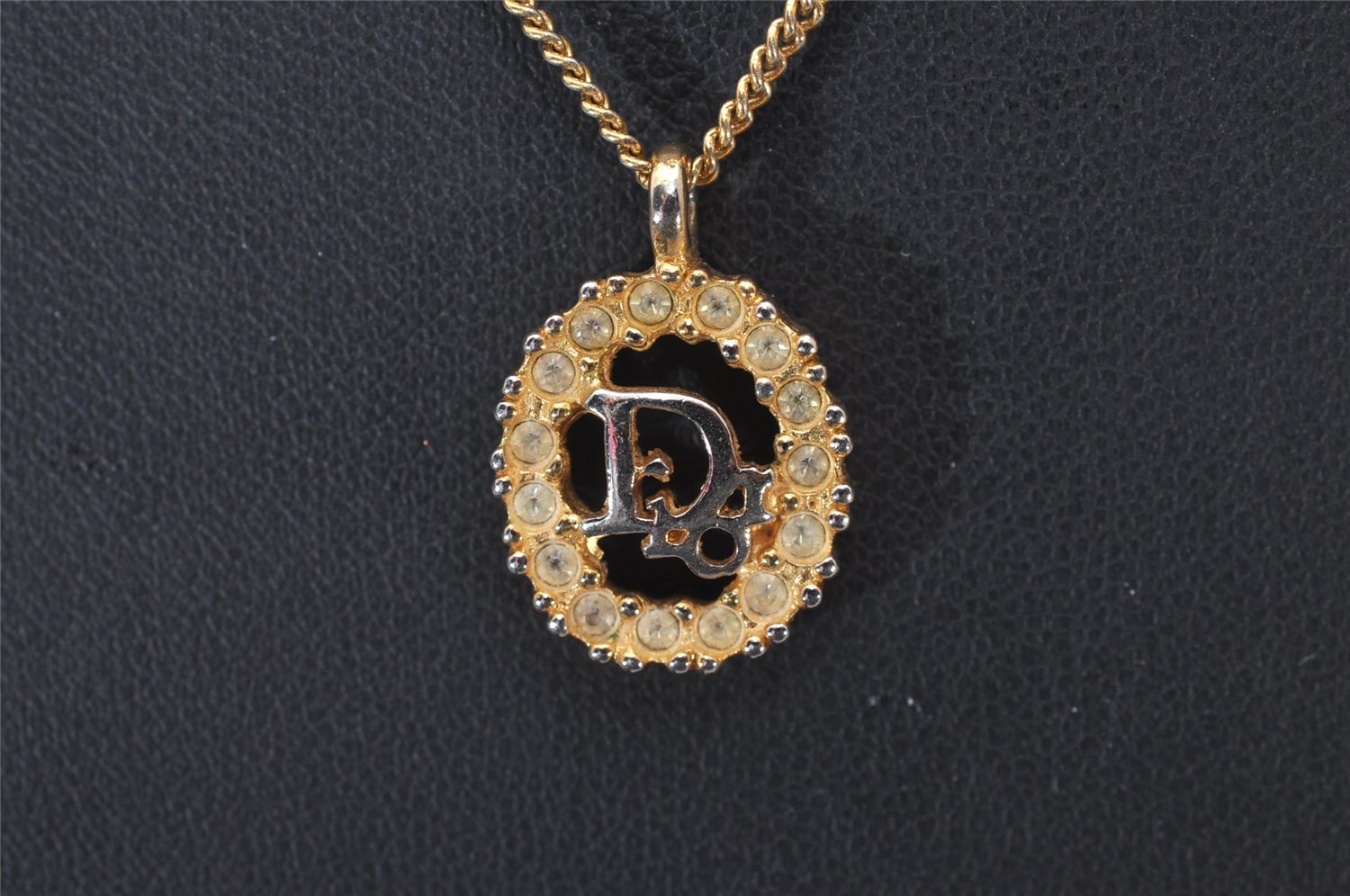 Authentic Christian Dior Gold Tone Rhinestone Chain Pendant Necklace CD 9280I