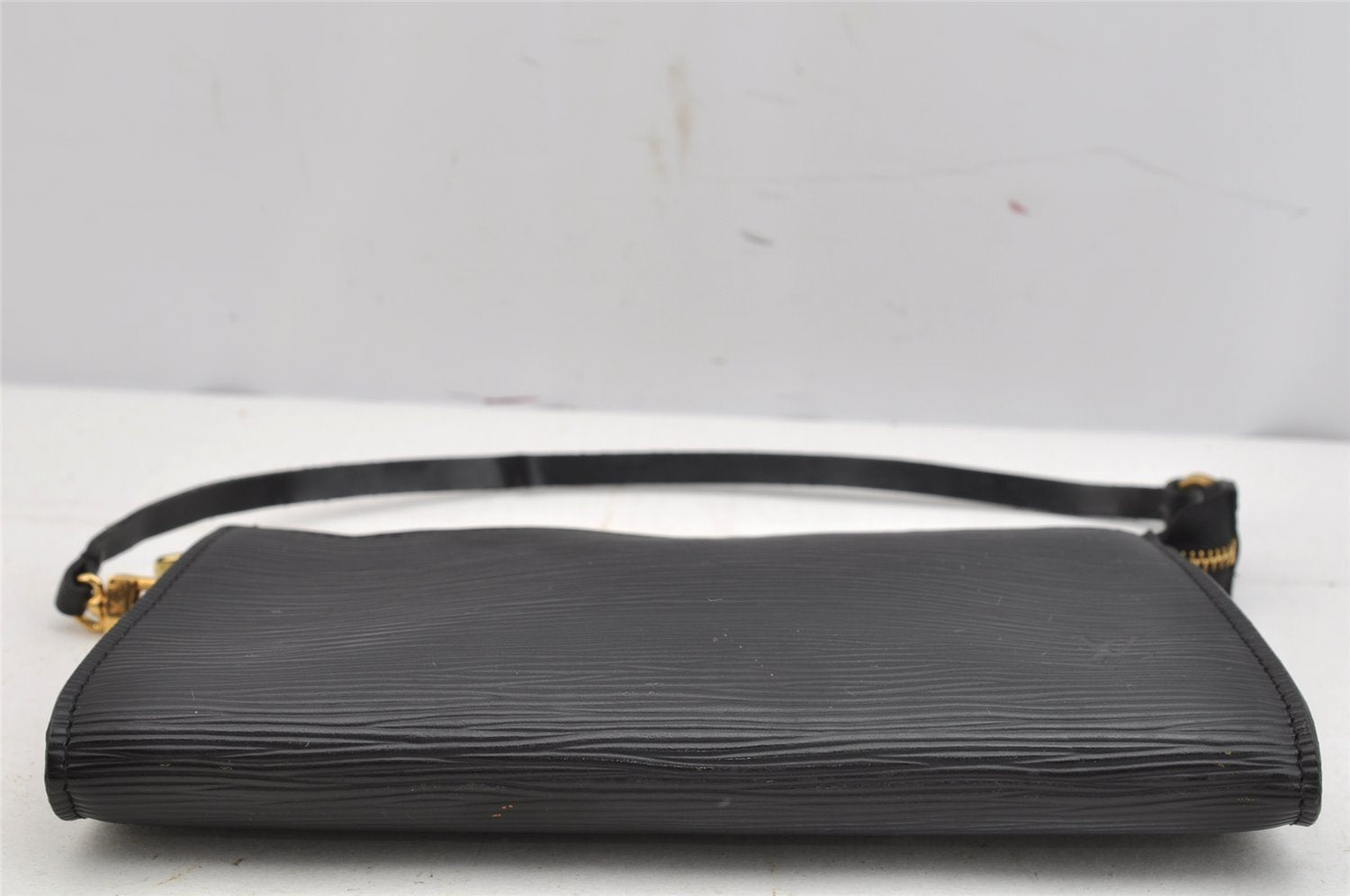 Authentic Louis Vuitton Epi Pochette Accessoires Pouch Black M52952 LV 9285J