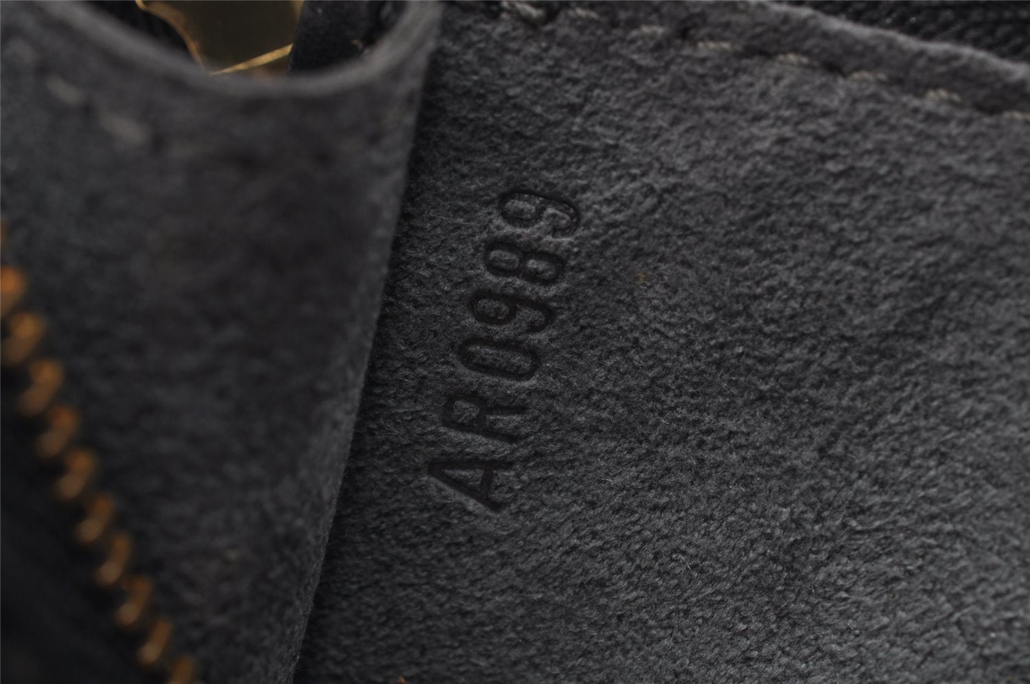 Authentic Louis Vuitton Epi Pochette Accessoires Pouch Black M52952 LV 9285J