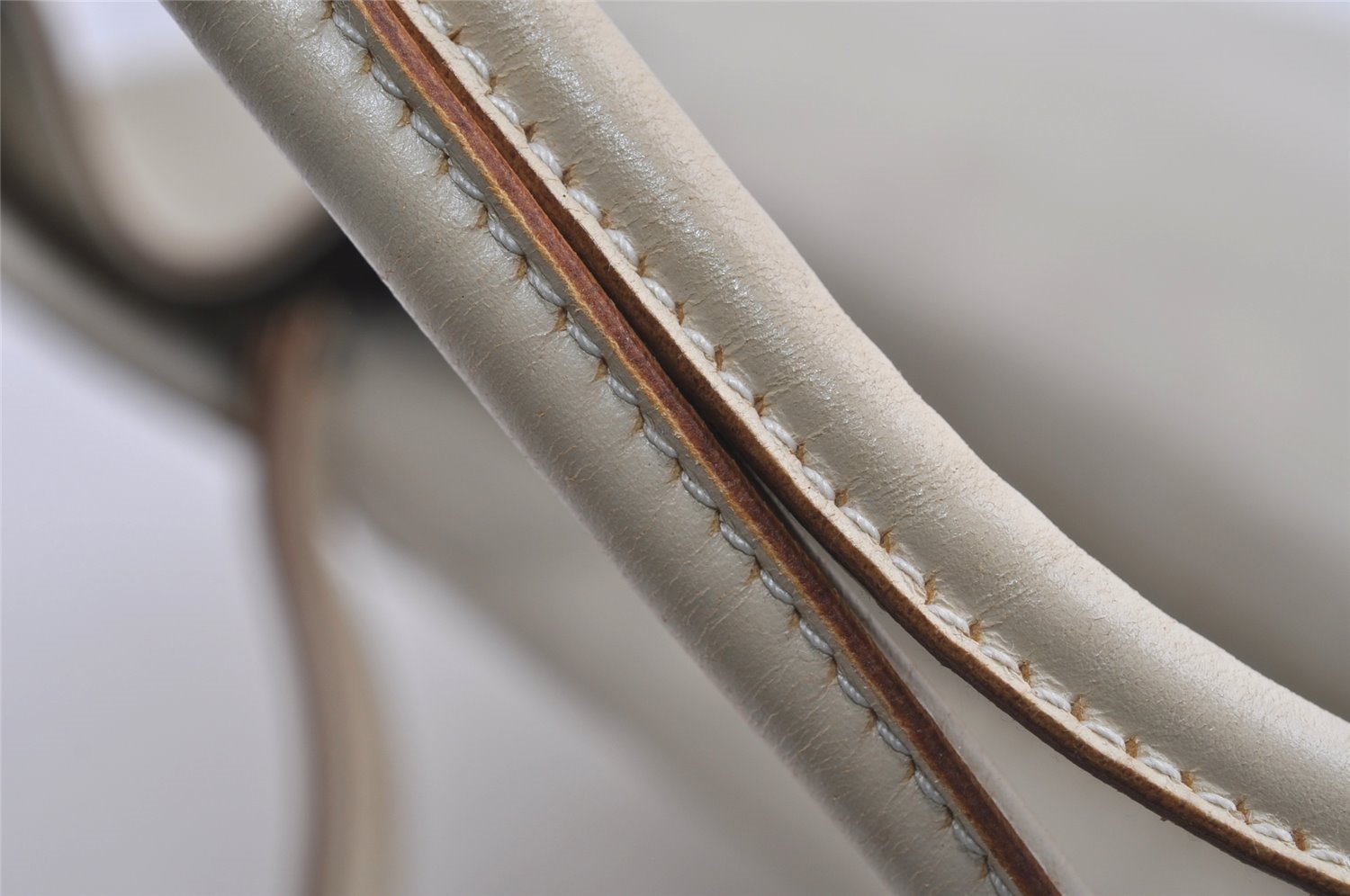 Authentic GUCCI Vintage Shoulder Hand Bag Purse Leather 101333 White 9287I