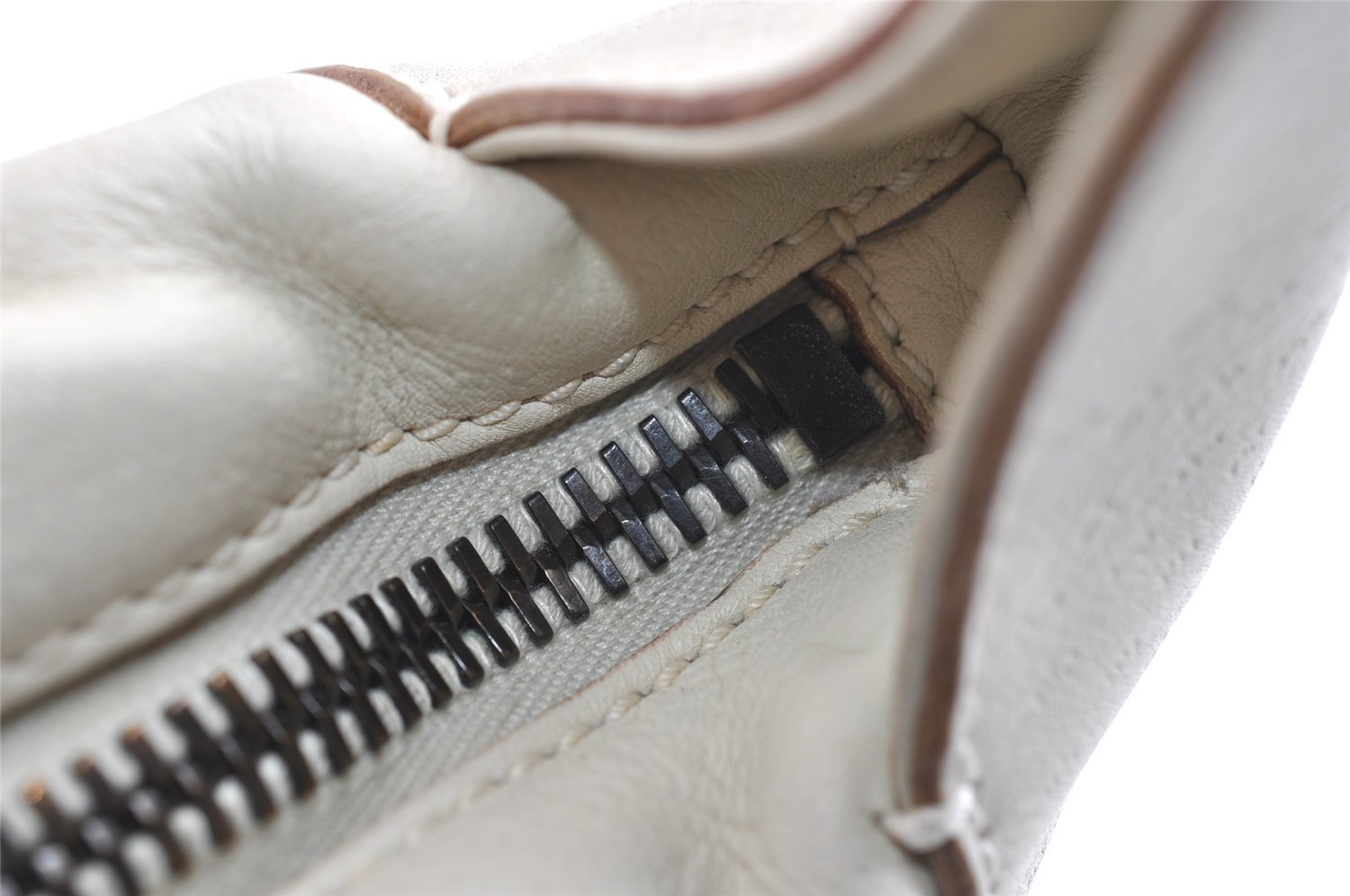 Authentic GUCCI Vintage Shoulder Hand Bag Purse Leather 101333 White 9287I