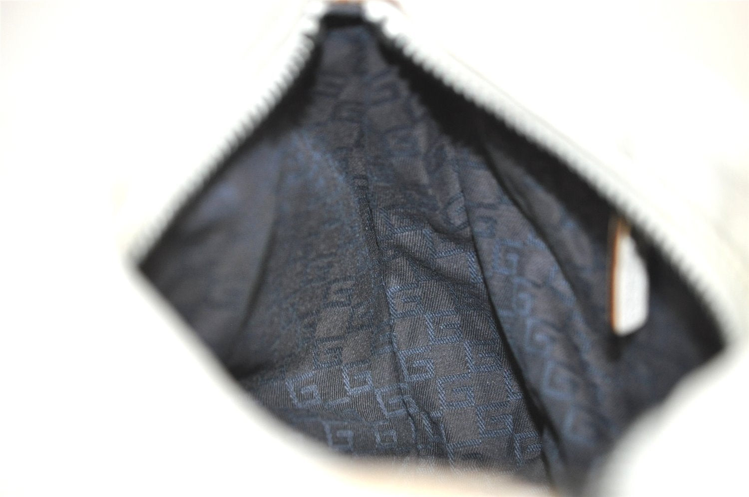 Authentic GUCCI Vintage Shoulder Hand Bag Purse Leather 101333 White 9287I