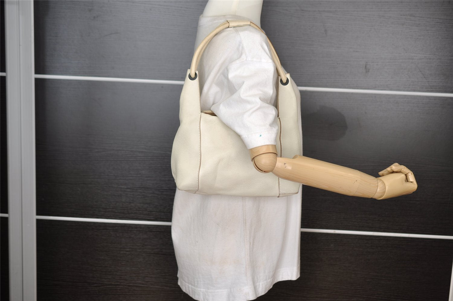 Authentic GUCCI Vintage Shoulder Hand Bag Purse Leather 101333 White 9287I