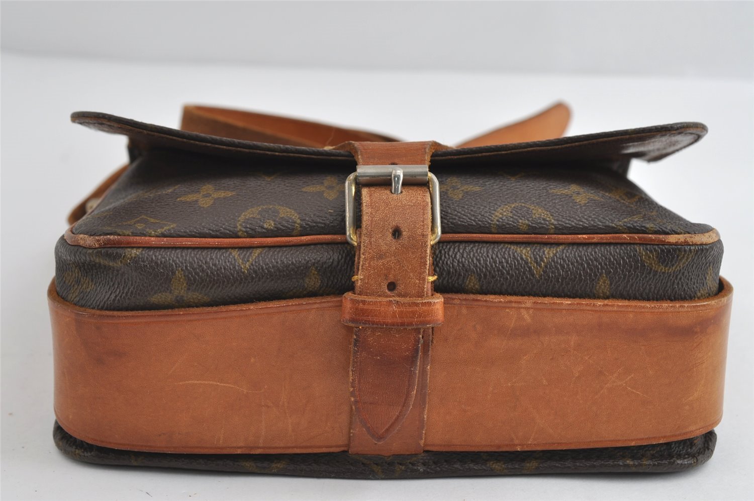 Authentic Louis Vuitton Monogram Cartouchiere MM Shoulder Bag Old Model 9296I