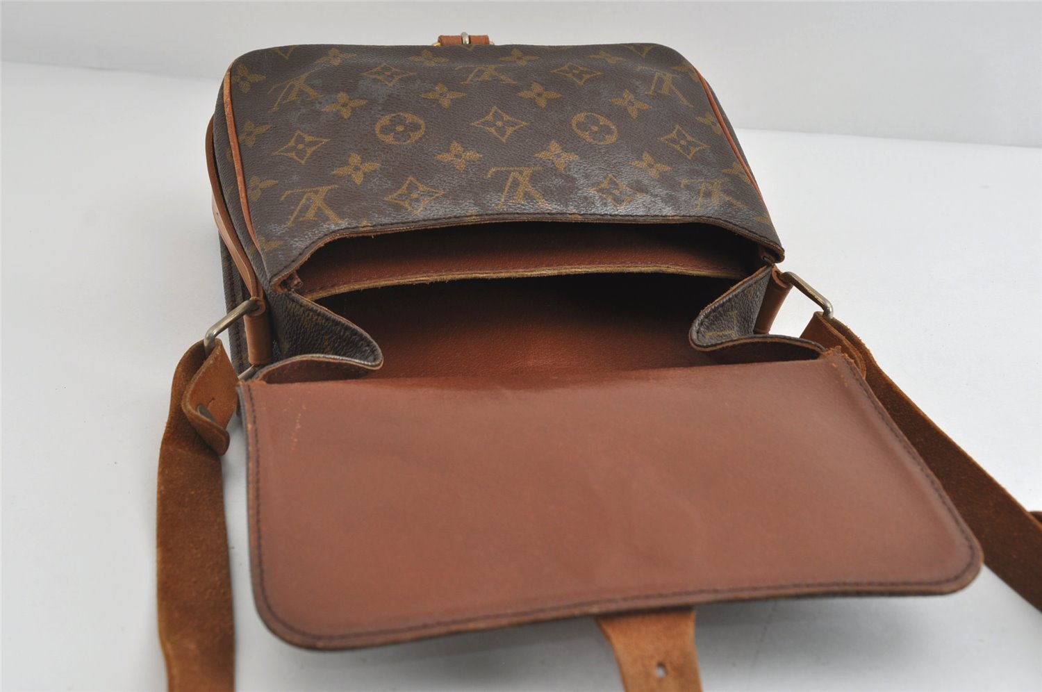 Authentic Louis Vuitton Monogram Cartouchiere MM Shoulder Bag Old Model 9296I