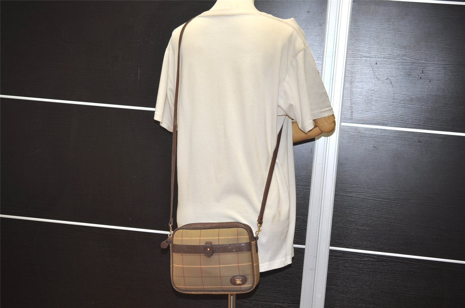 Authentic Burberrys Check Shoulder Cross Bag Canvas Leather Beige Khaki 9297J