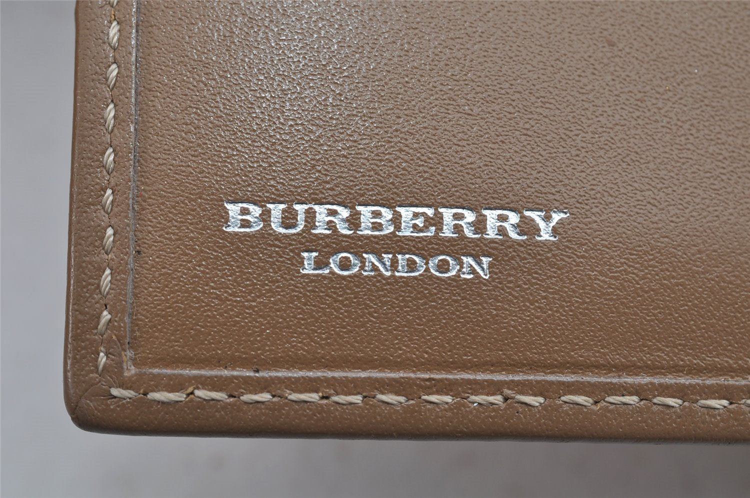 Authentic BURBERRY Vintage Check Bifold Wallet Purse PVC Leather Pink 9305J