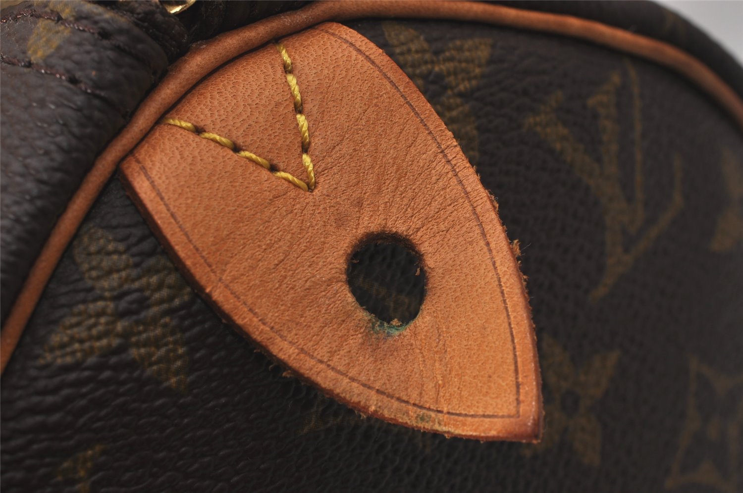 Authentic Louis Vuitton Monogram Speedy 30 Hand Boston Bag M41526 LV 9310I