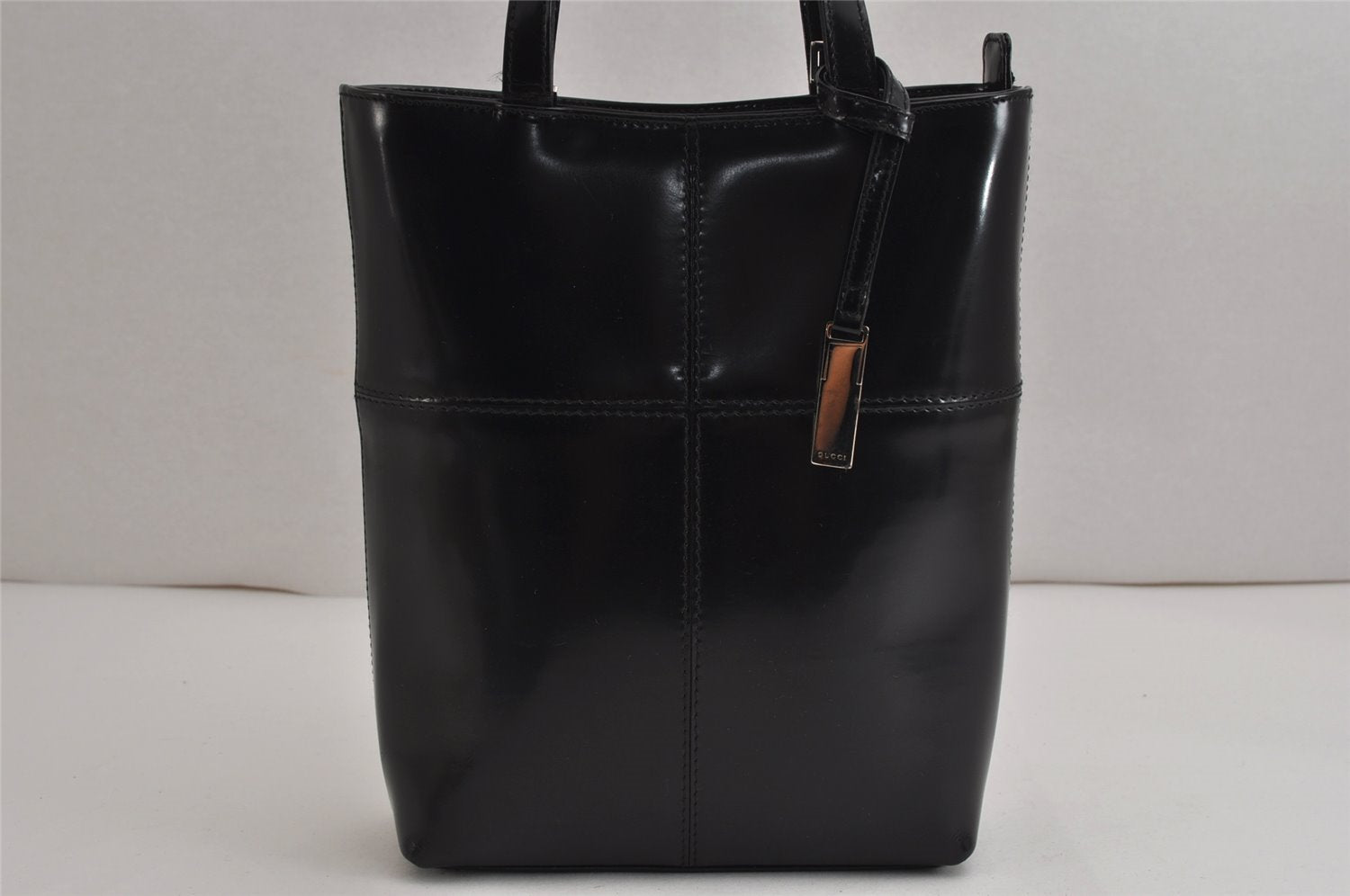 Authentic GUCCI Vintage Hand Bag Purse Enamel Black 9310J