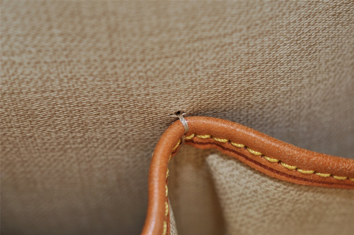 Authentic Louis Vuitton Monogram Deauville Hand Bag M47270 LV 9311I