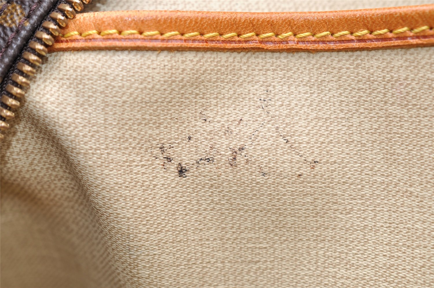 Authentic Louis Vuitton Monogram Deauville Hand Bag M47270 LV 9311I