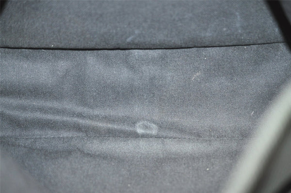 Auth Louis Vuitton Taiga Victor Shoulder Cross Body Bag Green M30142 LV 9320J