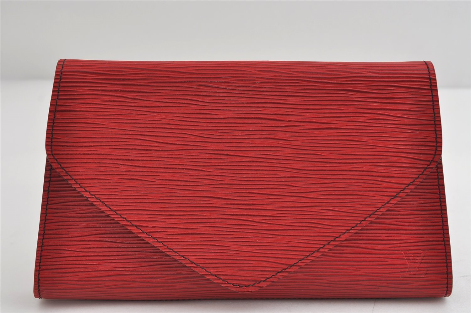 Authentic Louis Vuitton Epi Arts Deco PM Clutch Hand Bag Red M52647 LV 9327I