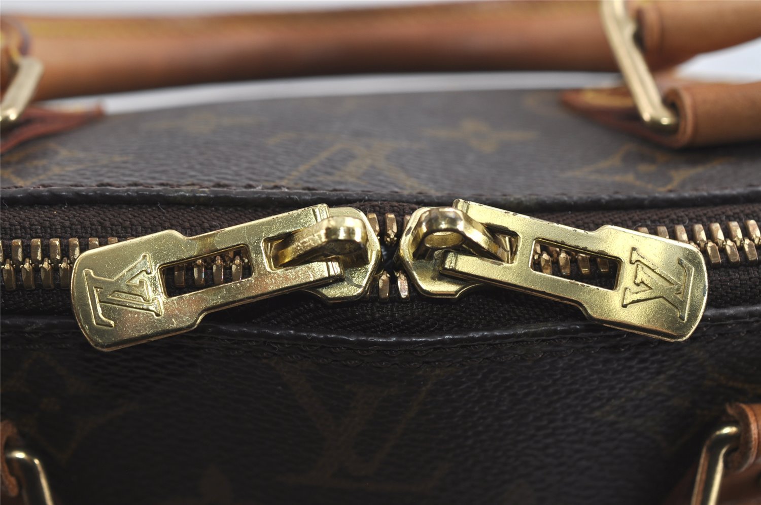 Authentic Louis Vuitton Monogram Alma Hand Bag Purse M51130 LV 9328I