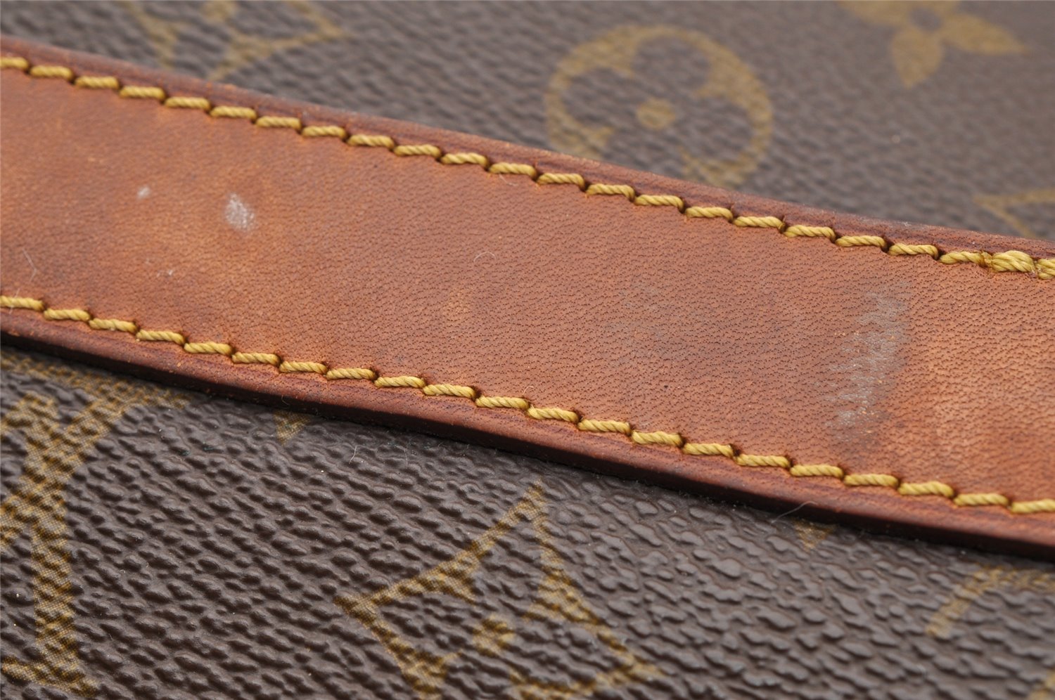 Auth Louis Vuitton Monogram Pochette Pliante Clutch Hand Bag Old Model LV 9332I