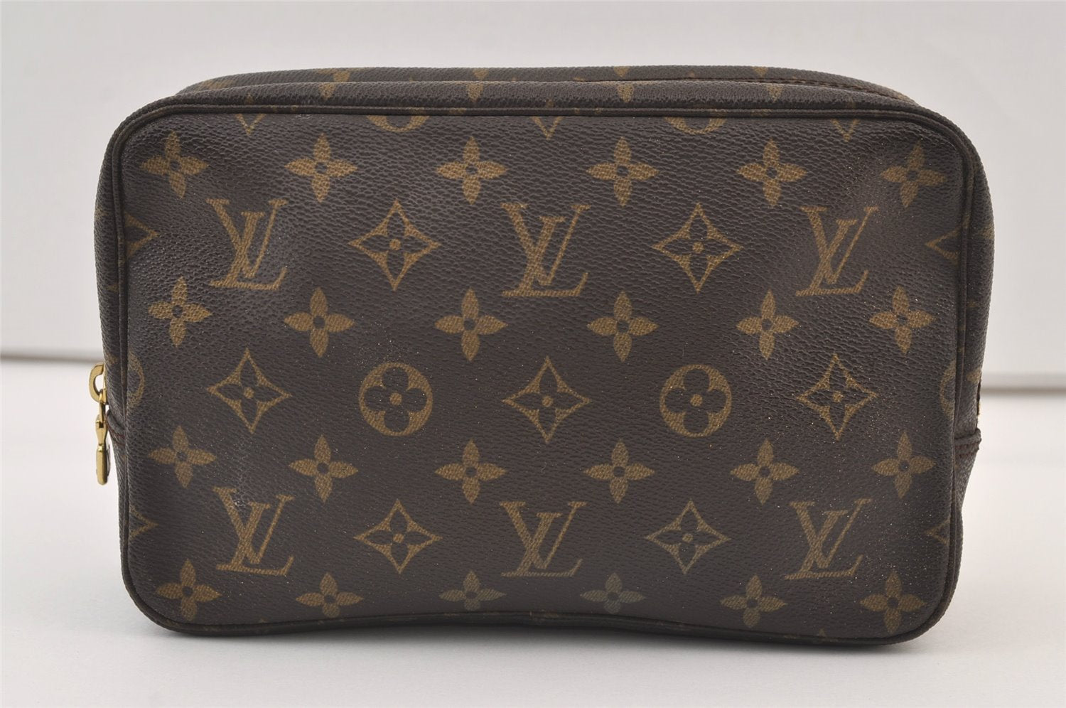 Auth Louis Vuitton Monogram Trousse Toilette 23 Clutch Hand Bag M47524 LV 9342J