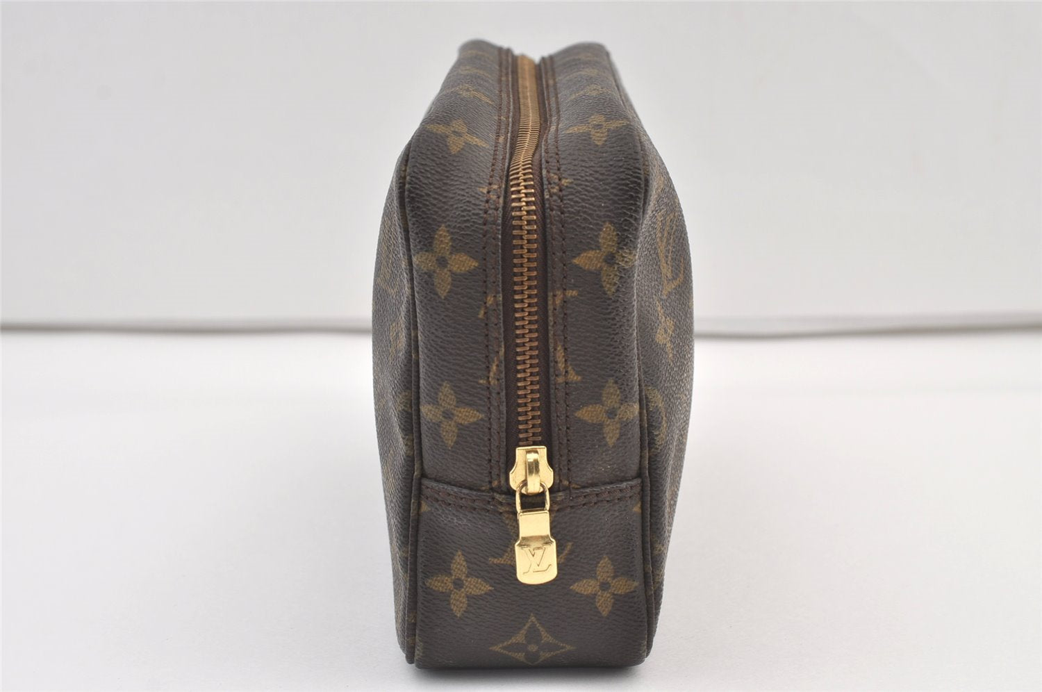 Auth Louis Vuitton Monogram Trousse Toilette 23 Clutch Hand Bag M47524 LV 9342J