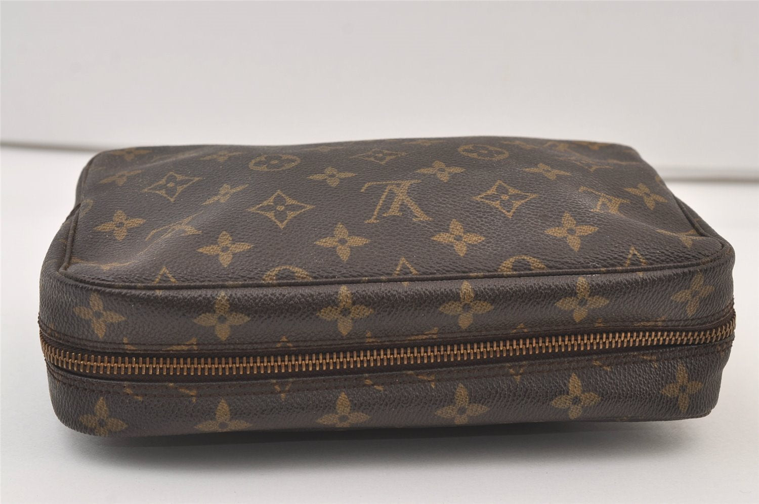 Auth Louis Vuitton Monogram Trousse Toilette 23 Clutch Hand Bag M47524 LV 9342J