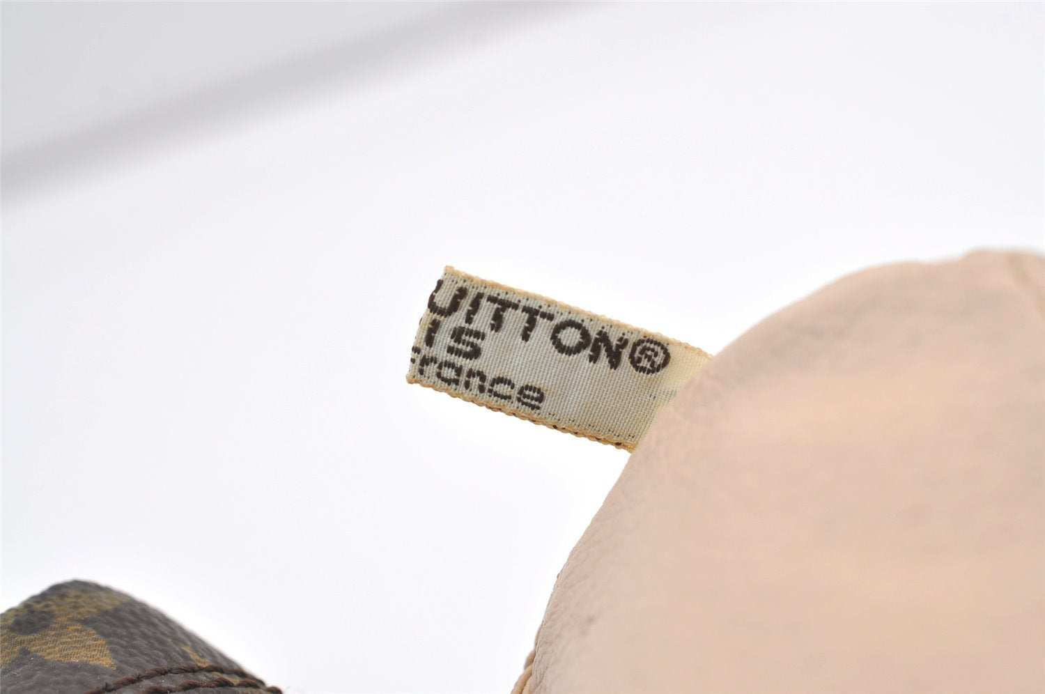 Auth Louis Vuitton Monogram Trousse Toilette 23 Clutch Hand Bag M47524 LV 9342J