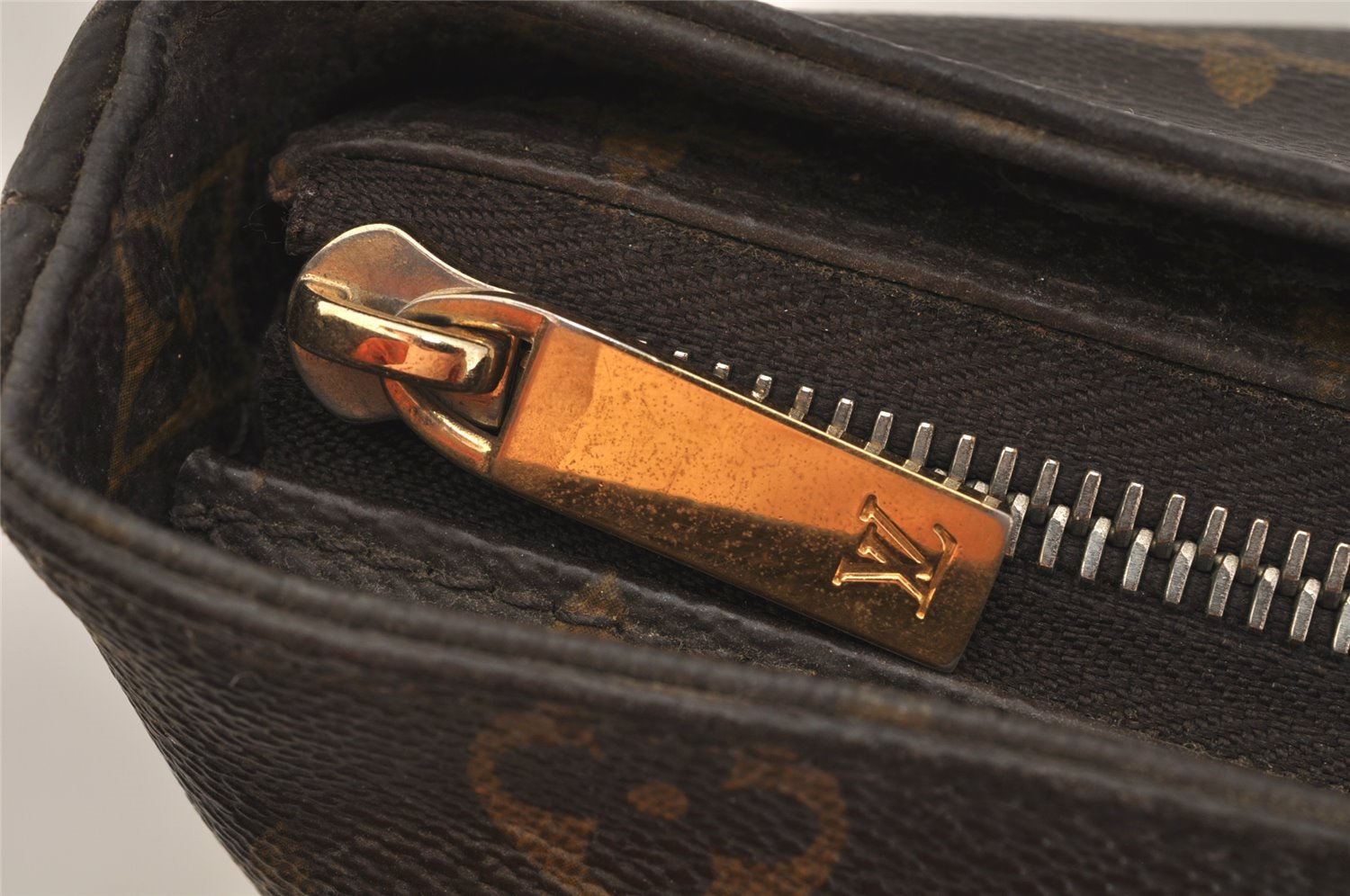 Authentic Louis Vuitton Monogram Cabas Mezzo Shoulder Tote Bag M51151 Junk 9343I