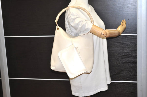 Authentic GUCCI Vintage Bamboo Shoulder Hand Bag Purse Leather White 9344I
