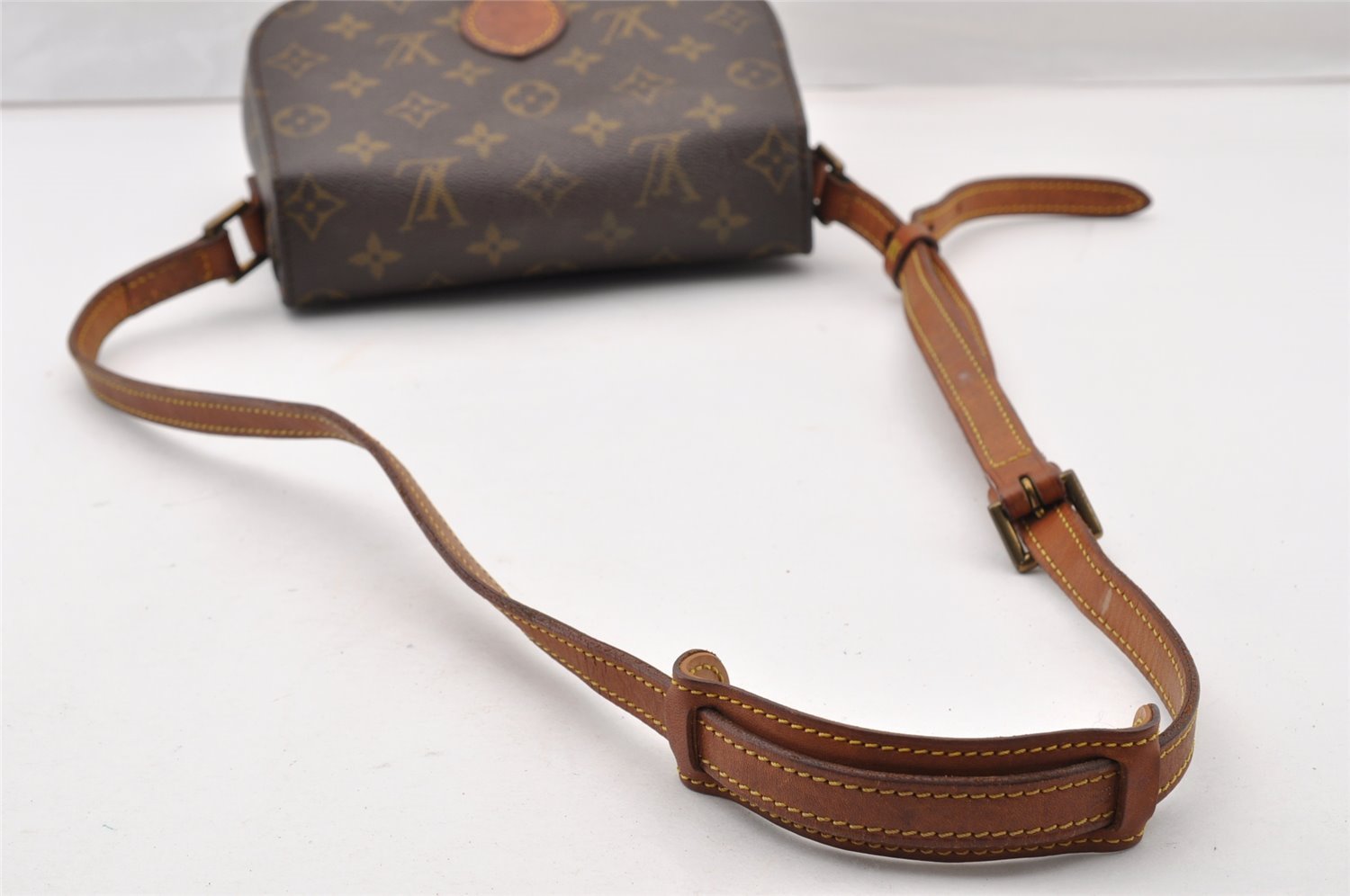 Authentic Louis Vuitton Monogram Saint Cloud MM M51243 Shoulder Cross Bag 9351I