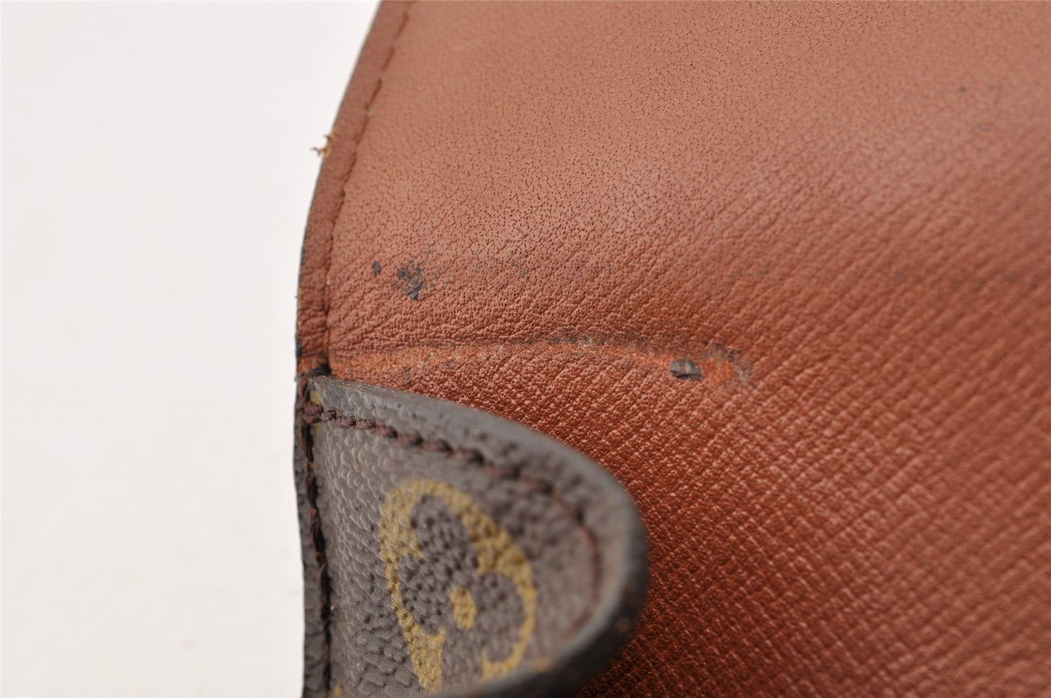 Authentic Louis Vuitton Monogram Saint Cloud MM M51243 Shoulder Cross Bag 9351I