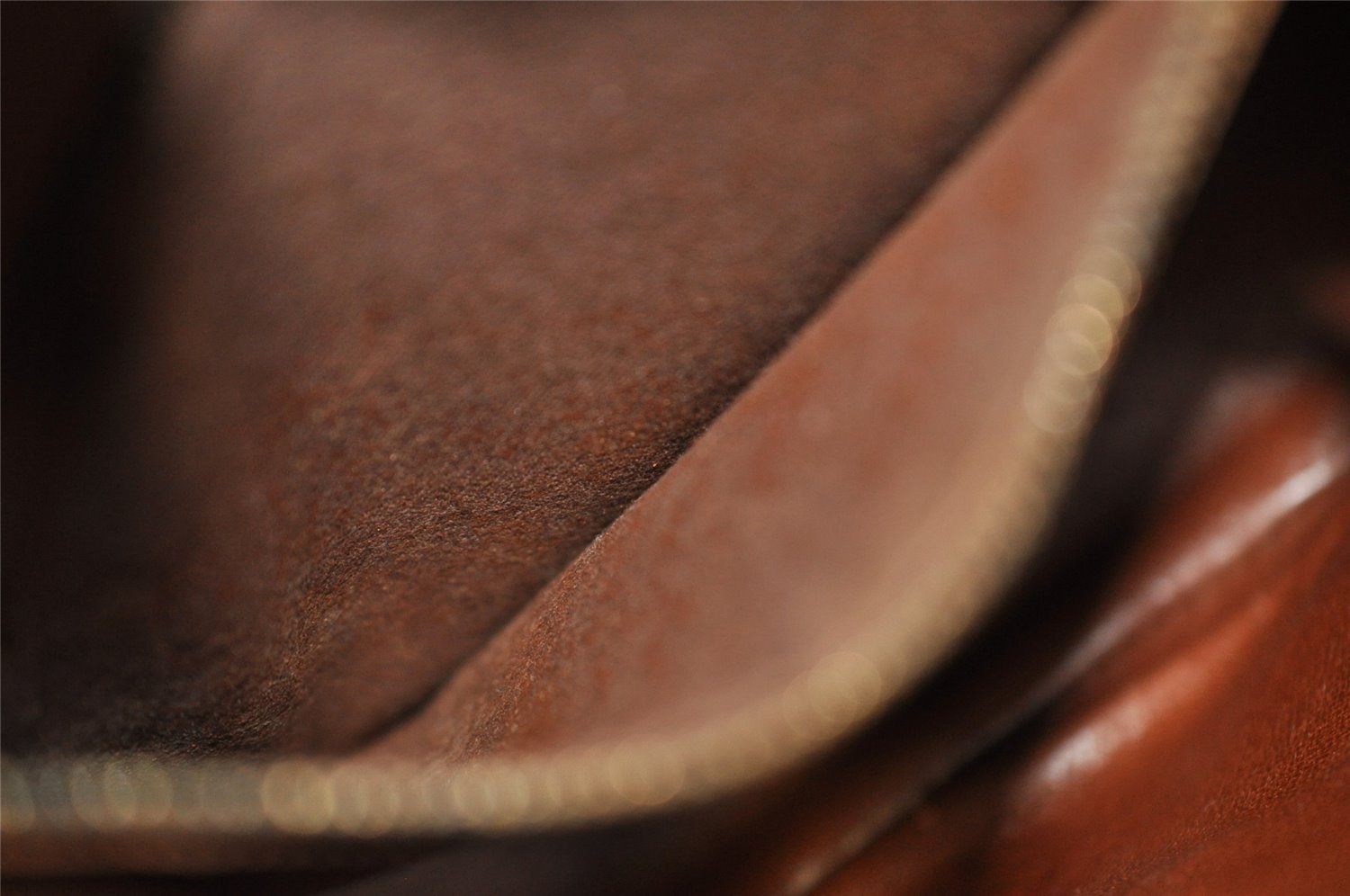 Authentic Louis Vuitton Monogram Saint Cloud MM M51243 Shoulder Cross Bag 9351I