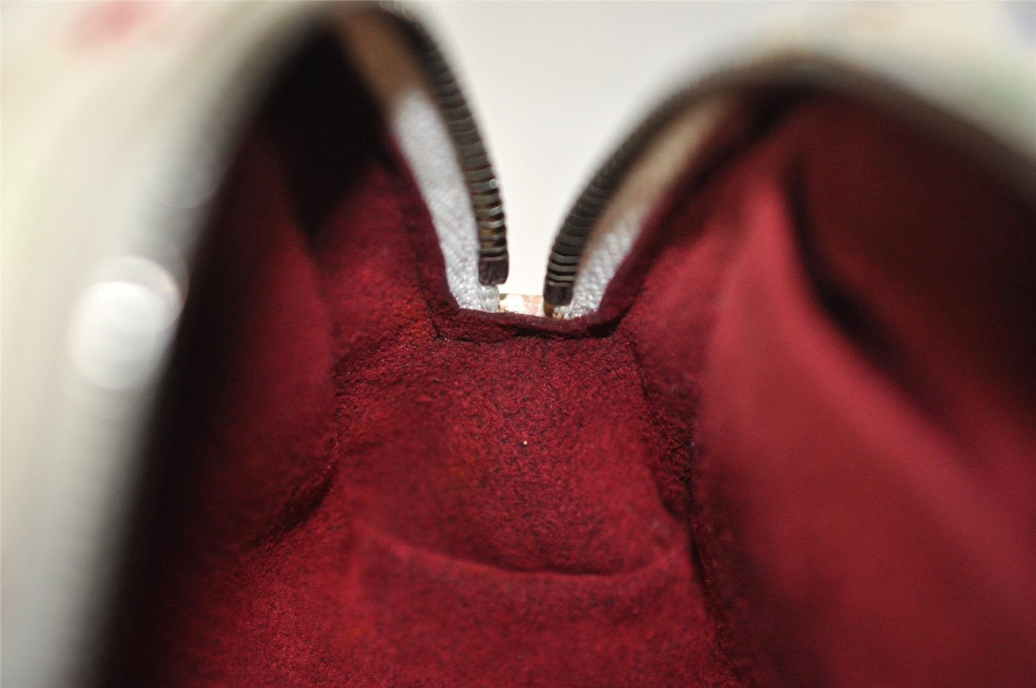 Auth Louis Vuitton Monogram Multicolor Trousse Wapiti Pouch M58033 White 9355I