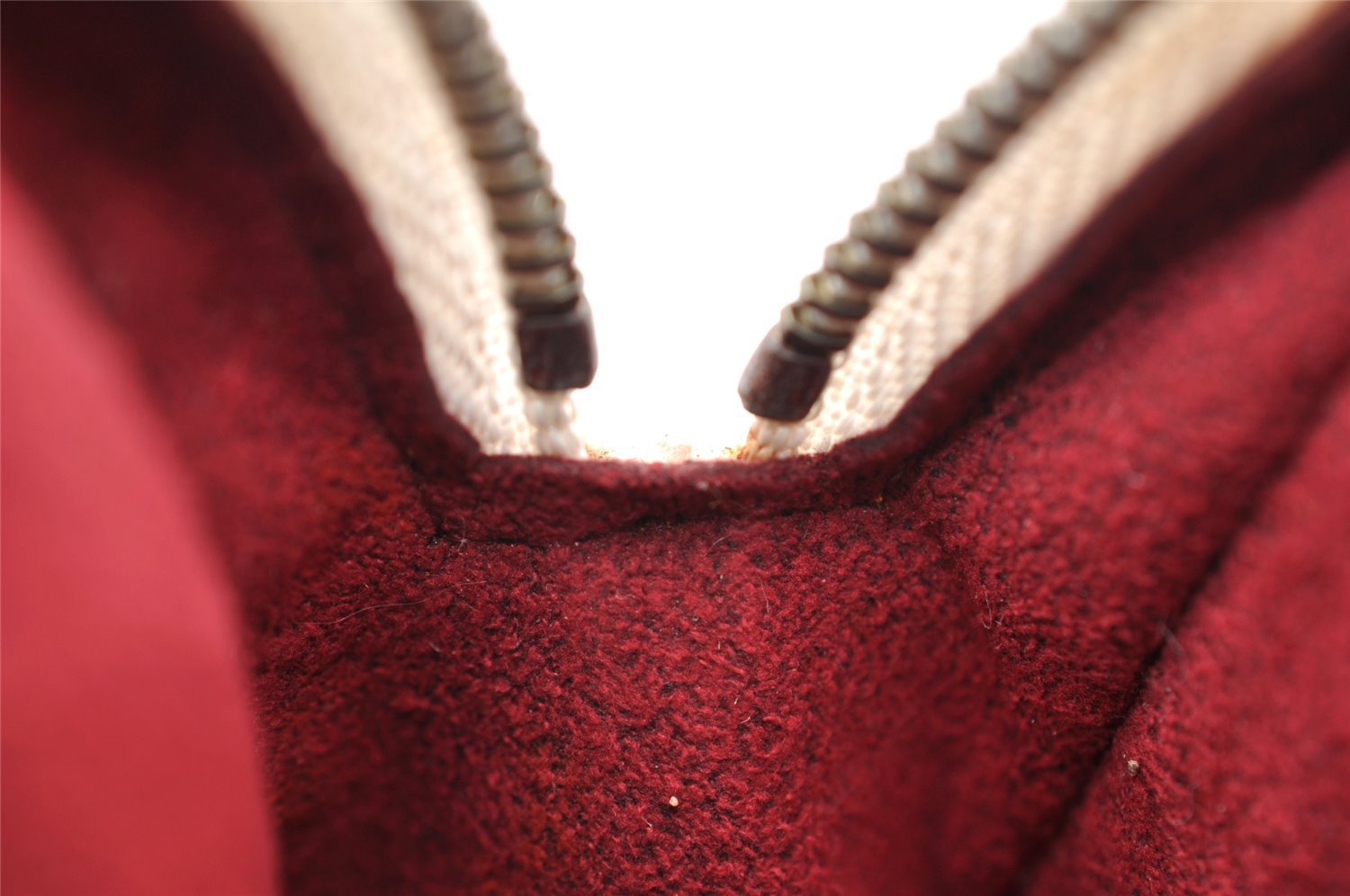 Auth Louis Vuitton Monogram Multicolor Trousse Wapiti Pouch M58033 White 9355I