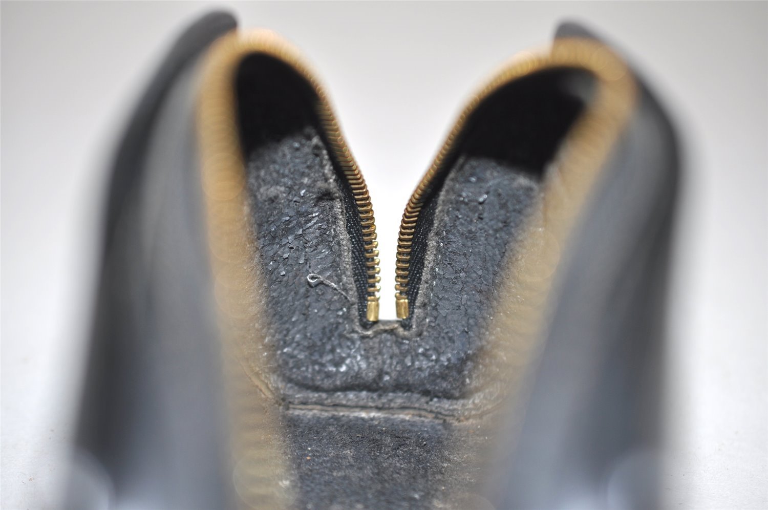 Authentic Louis Vuitton Epi Dauphine Cosmetic Pouch Black M48442 LV Junk 9365I