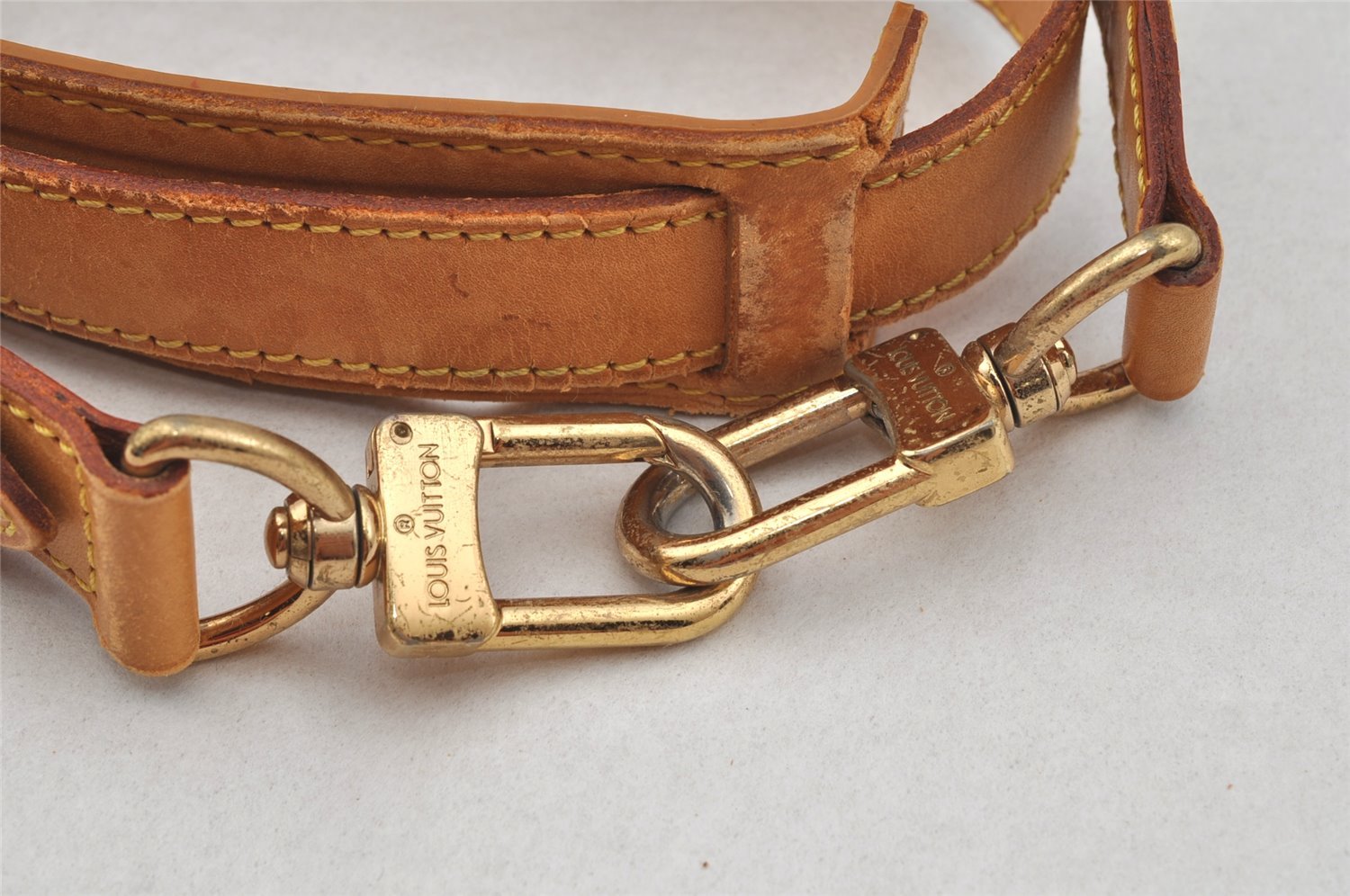 Authentic Louis Vuitton Leather Shoulder Strap Beige 35.8-43.1