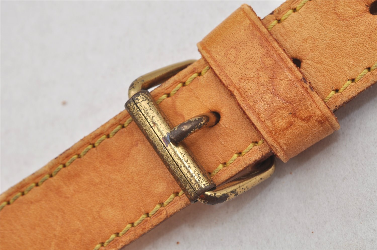 Authentic Louis Vuitton Leather Shoulder Strap Beige 35.8-43.1