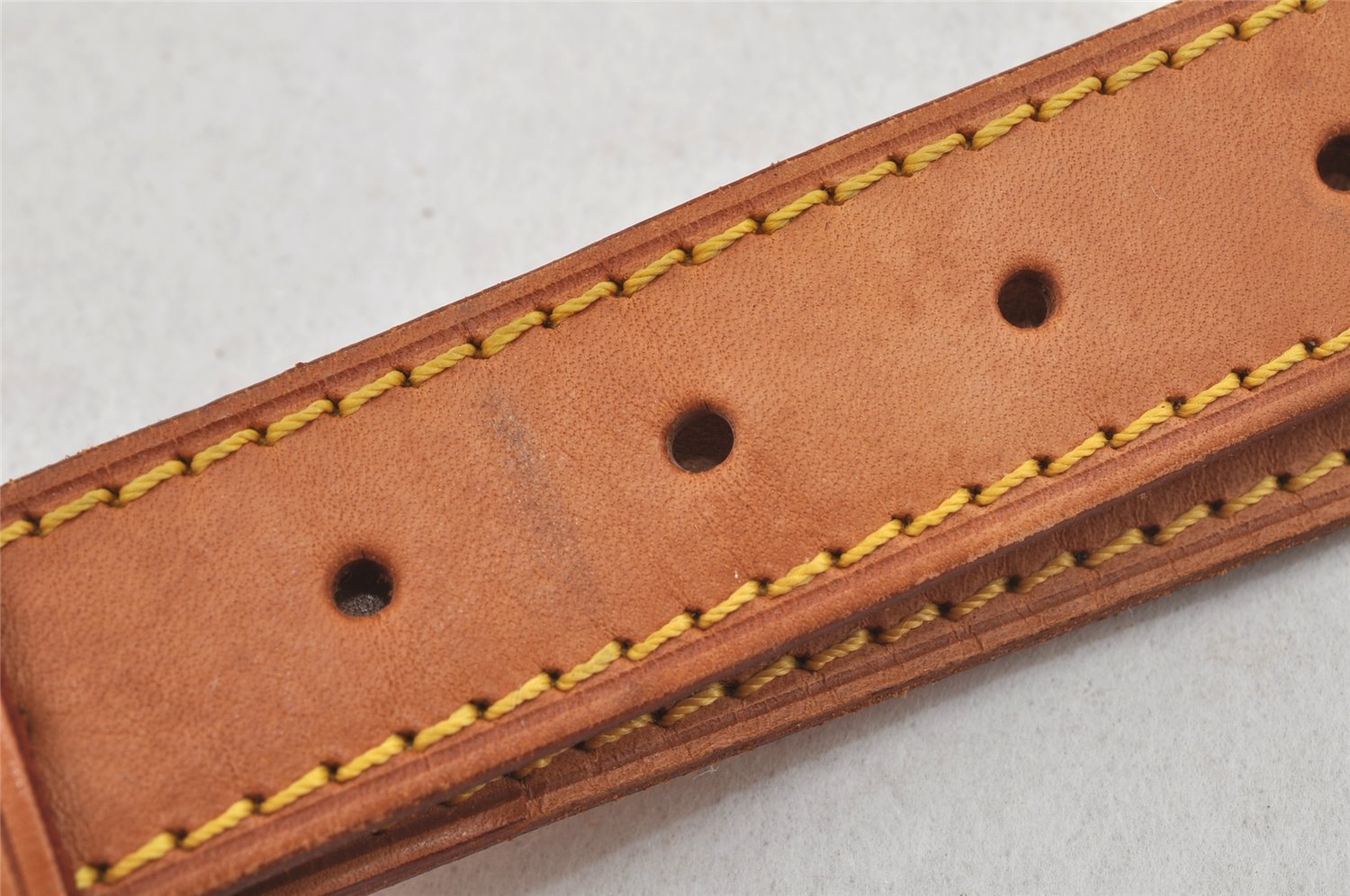 Authentic Louis Vuitton Leather Shoulder Strap Beige 36-43.3