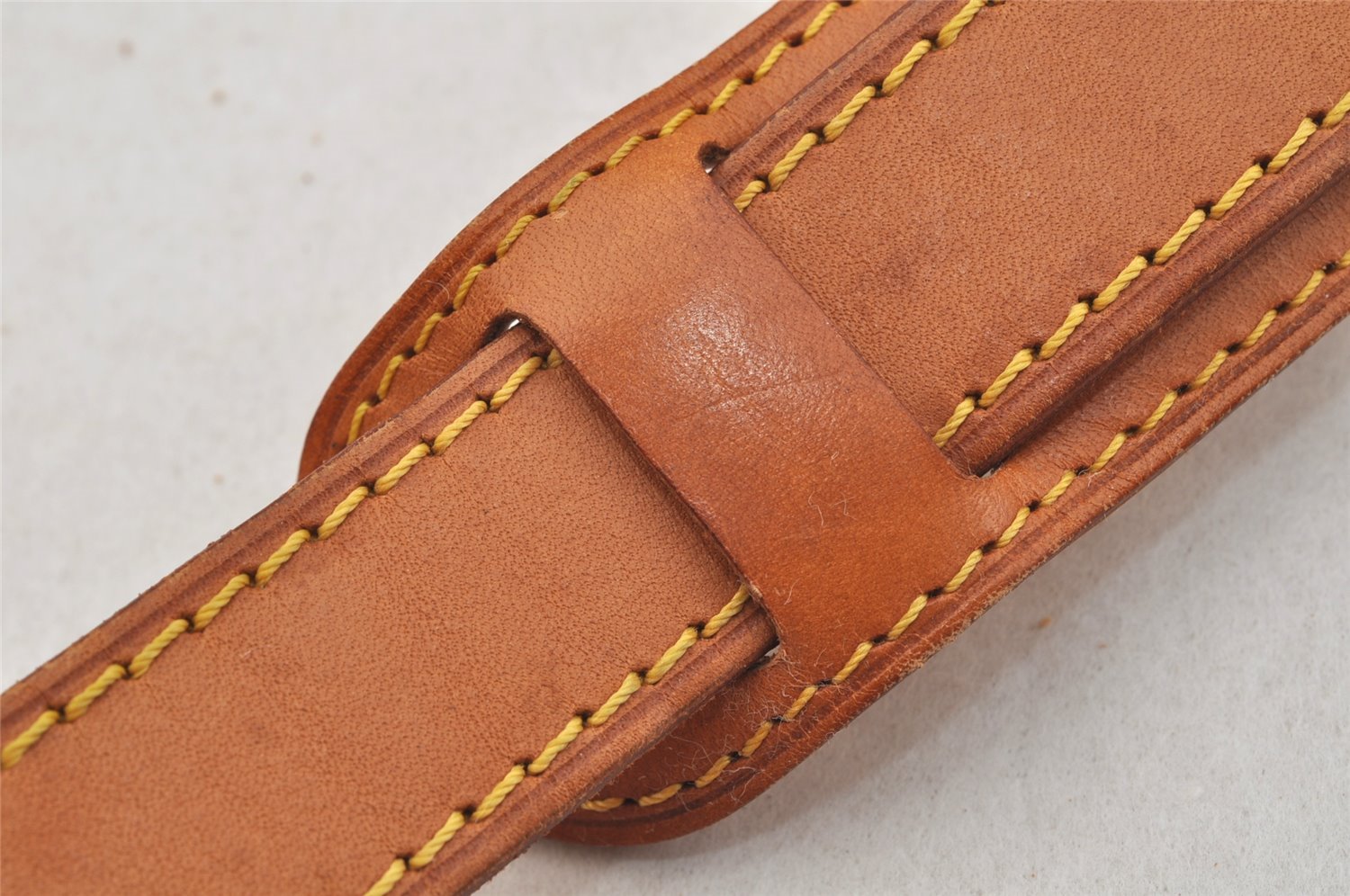 Authentic Louis Vuitton Leather Shoulder Strap Beige 36-43.3