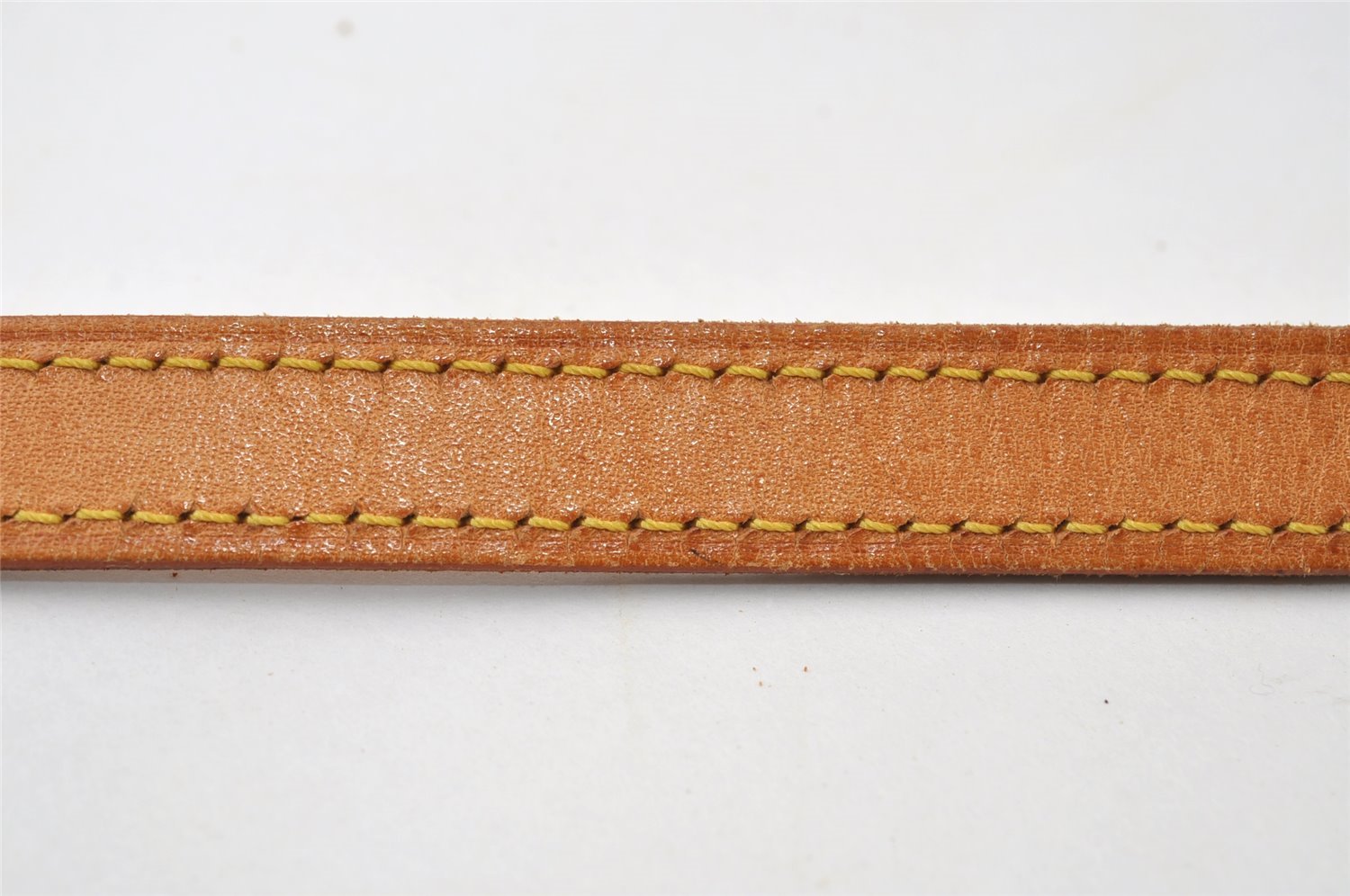 Authentic Louis Vuitton Leather Shoulder Strap Beige 39.4