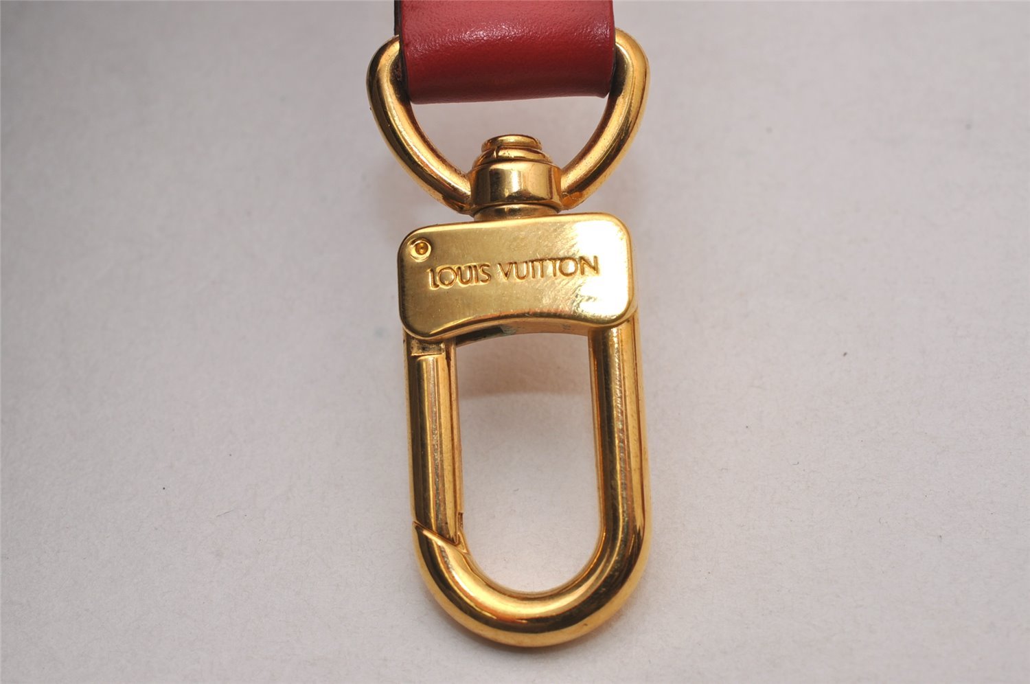 Authentic Louis Vuitton Leather Shoulder Strap Red 40.9-48