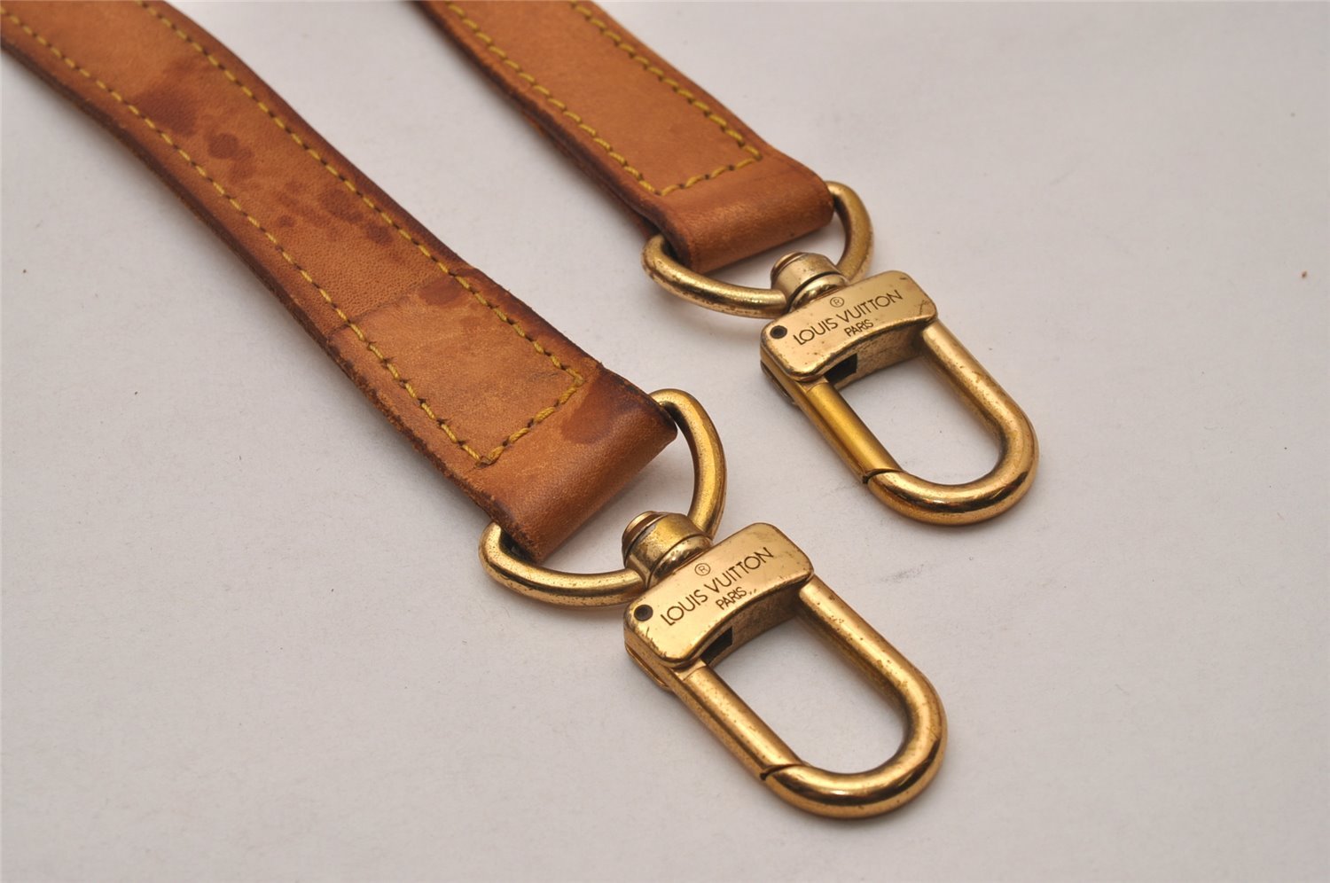 Authentic Louis Vuitton Leather Shoulder Strap Beige 43.3-50