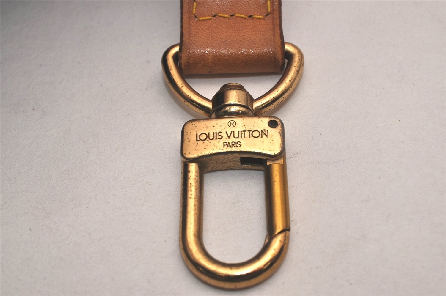 Authentic Louis Vuitton Leather Shoulder Strap Beige 43.3-50