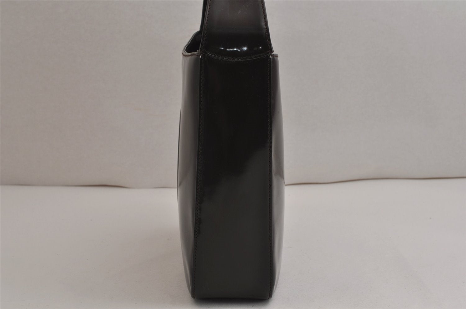 Authentic GUCCI Vintage Shoulder Hand Bag Purse GG Enamel Brown 9373J