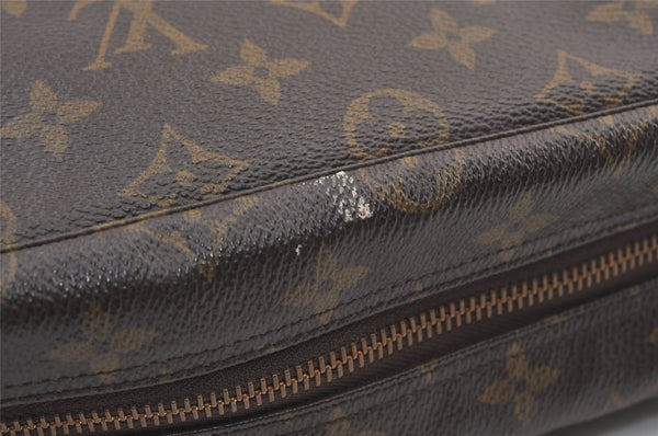 Auth Louis Vuitton Monogram Trousse Toilette 28 Clutch Hand Bag M47522 LV 9380J