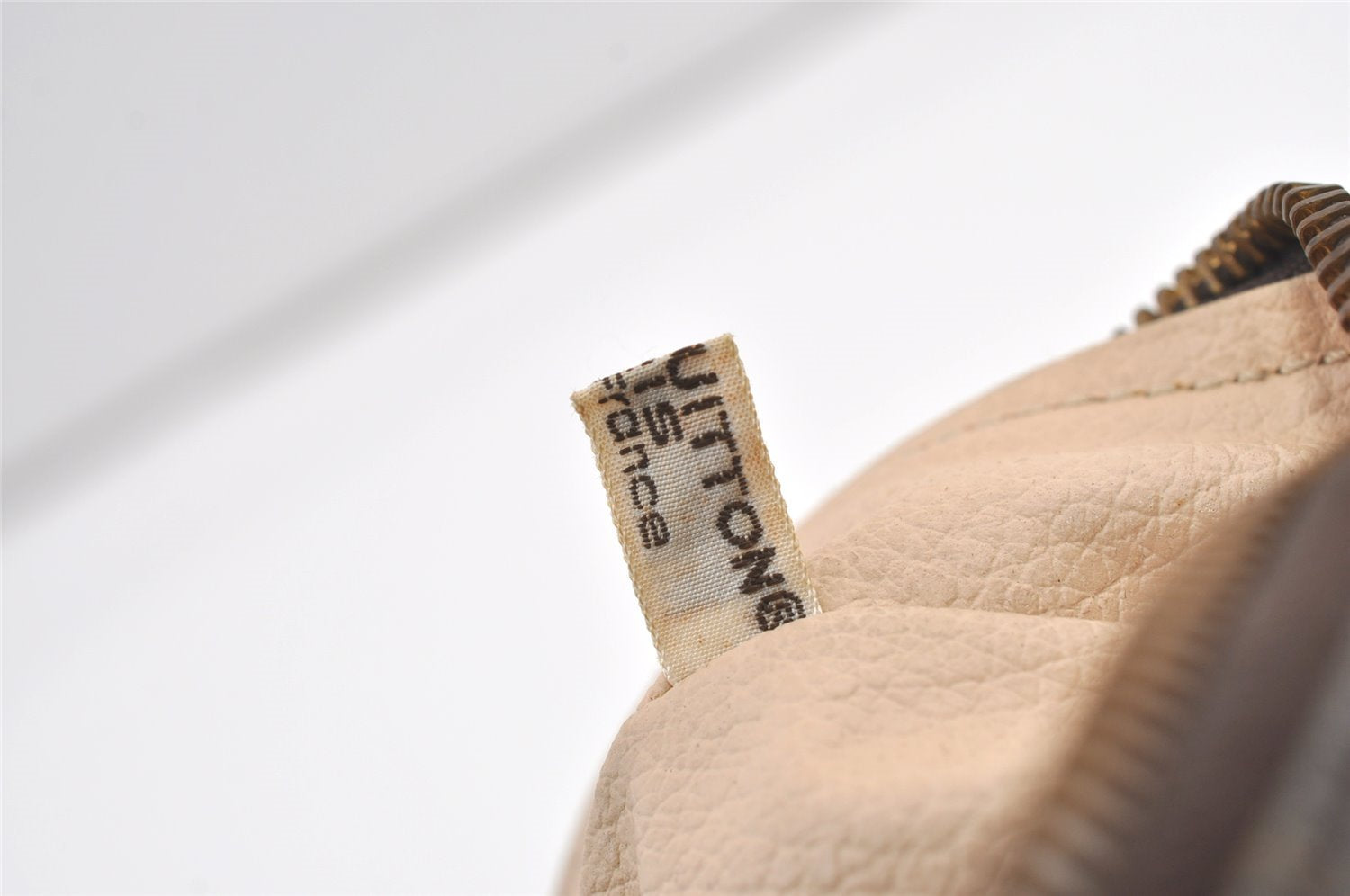 Auth Louis Vuitton Monogram Trousse Toilette 28 Clutch Hand Bag M47522 LV 9380J