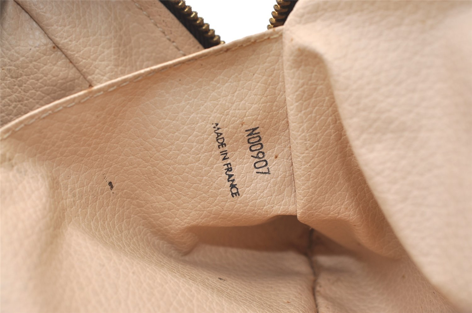 Auth Louis Vuitton Monogram Trousse Toilette 28 Clutch Hand Bag M47522 LV 9380J