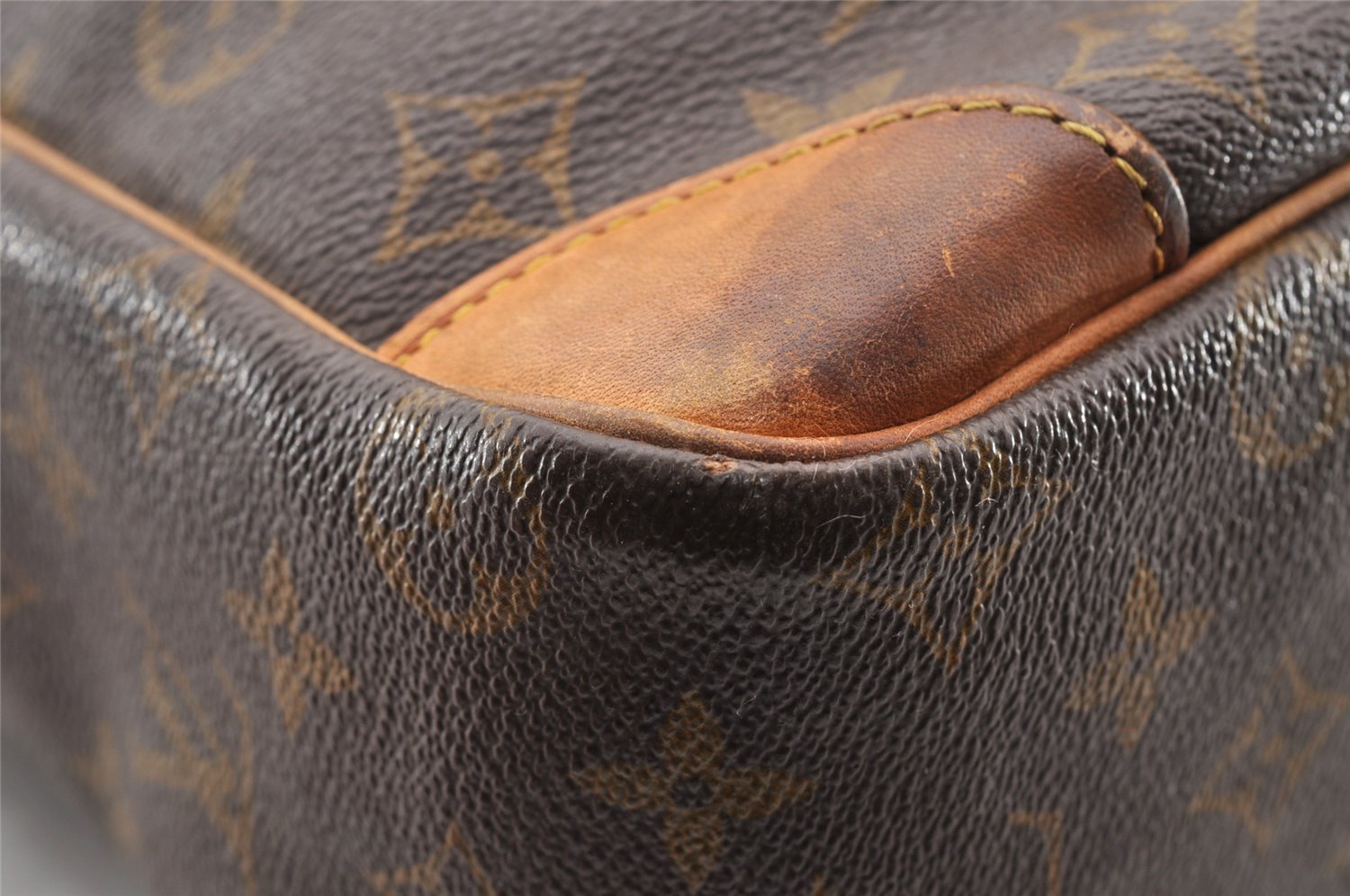 Authentic Louis Vuitton Monogram Danube 28 Shoulder Cross Body Bag LV 9385I