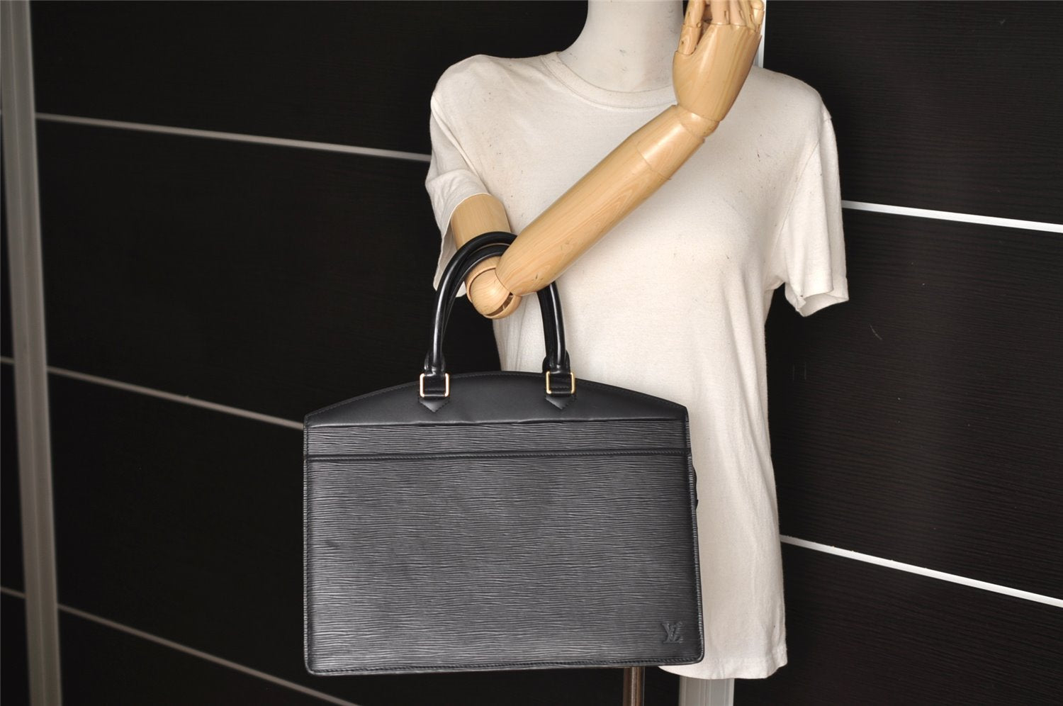 Authentic Louis Vuitton Epi Riviera Hand Bag Black M48182 LV 9385J