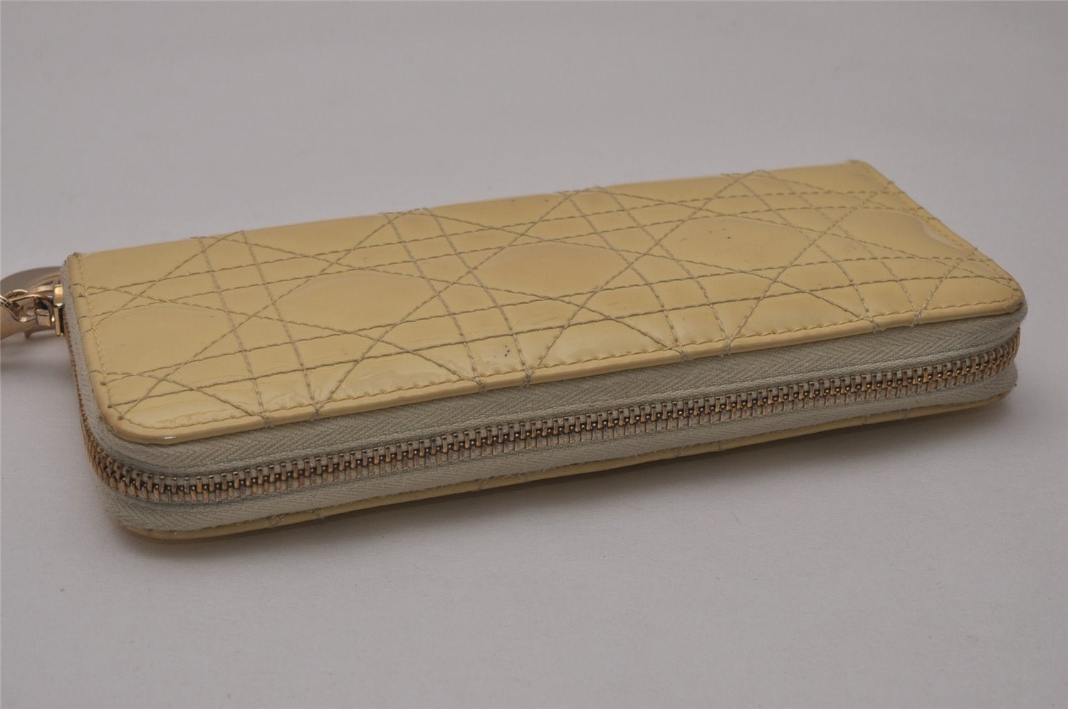 Authentic Christian Dior Cannage Enamel Long Wallet Purse White CD 9390I