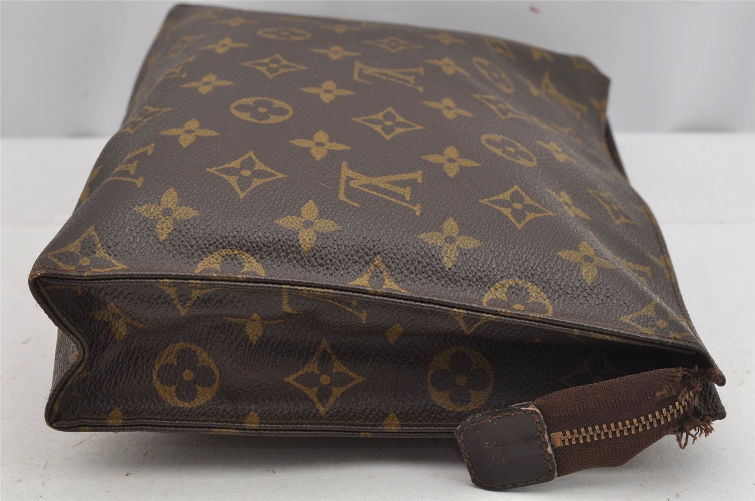 Auth Louis Vuitton Monogram Poche Toilette 26 Cosmetics Pouch Old Model LV 9400J
