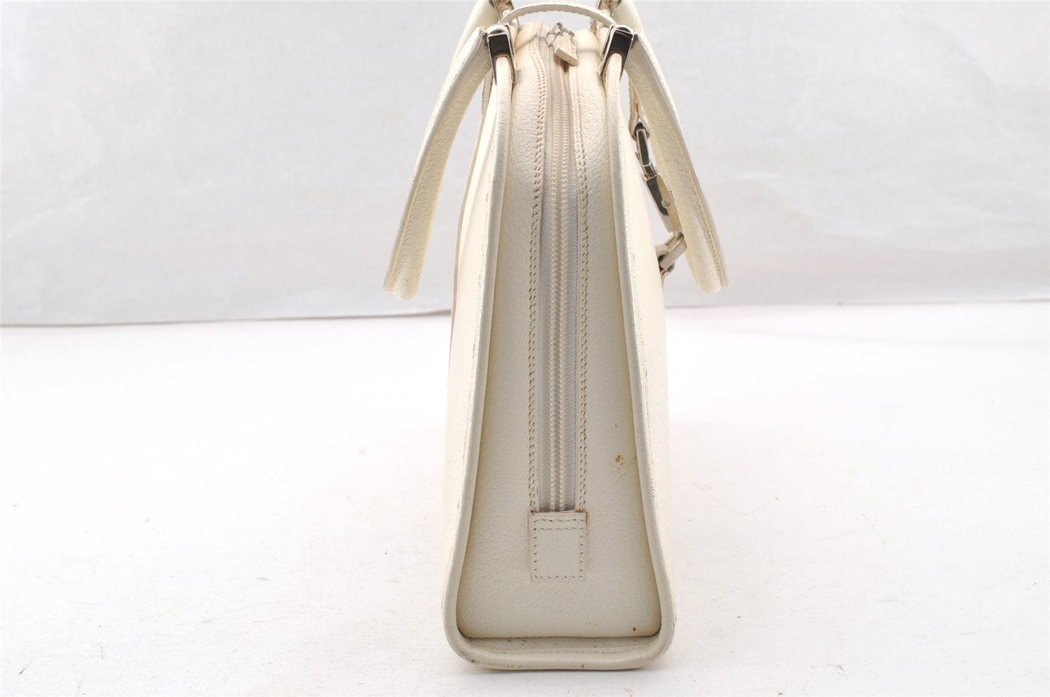 Authentic GUCCI Jackie Vintage Hand Bag Purse Leather 0021071 White 9404I