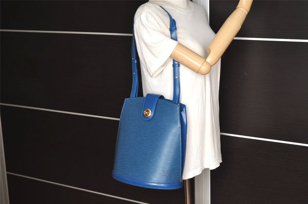 Authentic Louis Vuitton Epi Cluny Shoulder Bag Purse Blue M52255 LV 9406J